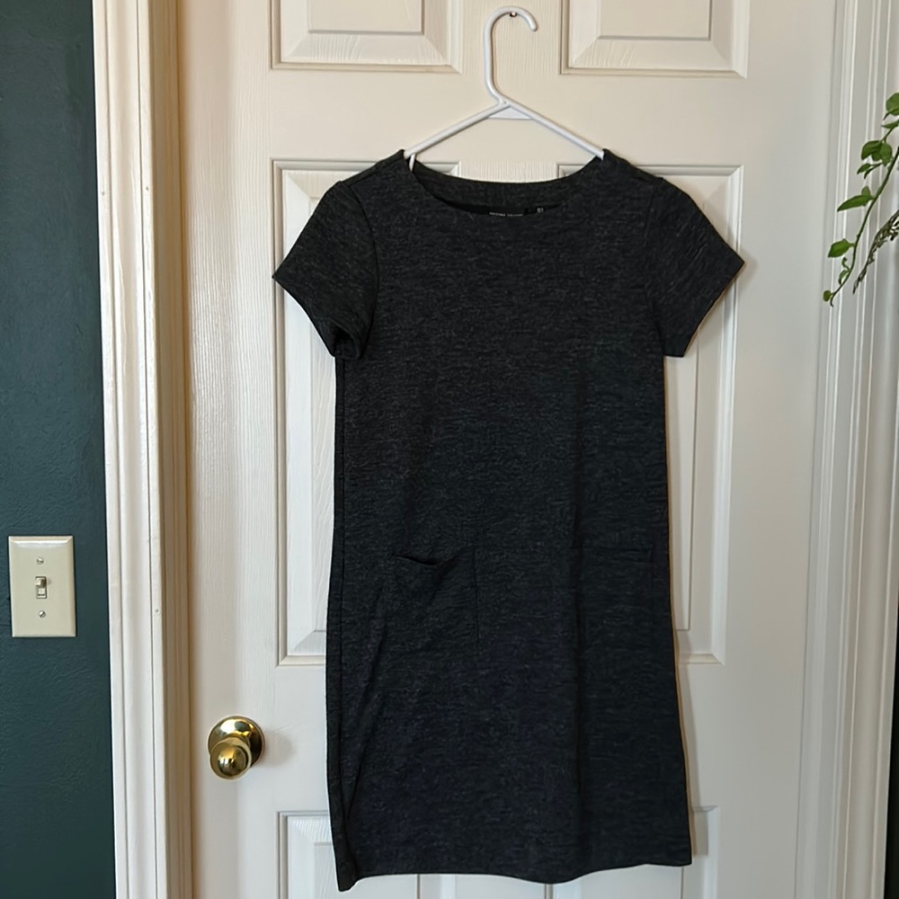Adrienne Vittadini Jersey Knit Knee-Length Grey Dress, size S